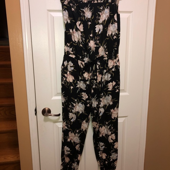 Talula Floral-Print Jumpsuit🌸 - Picture 2 of 8